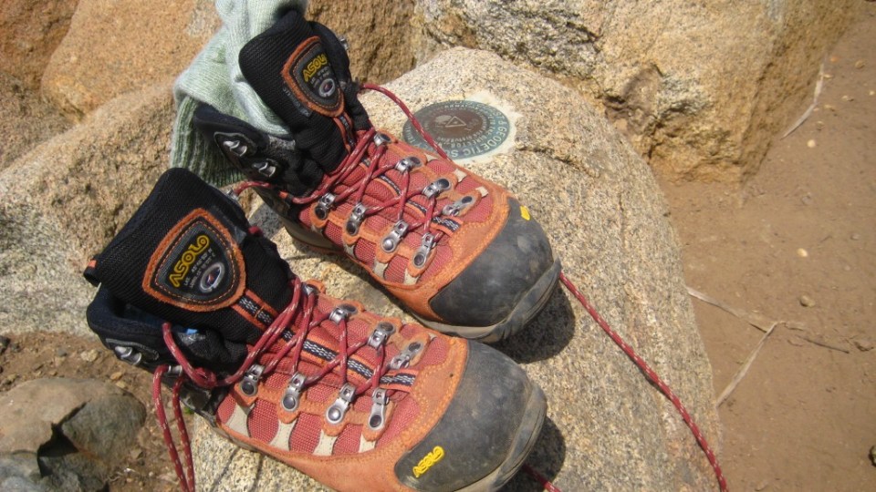 Hiking Lady's Footwear Reviews