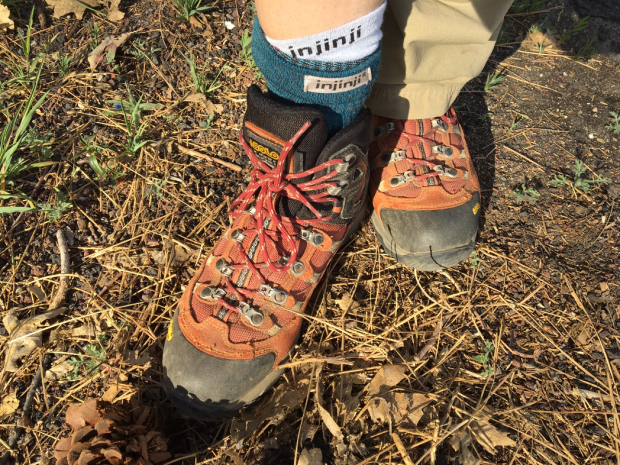 Hiking Lady testing the Injinji Liner + Hiker Sock Combo